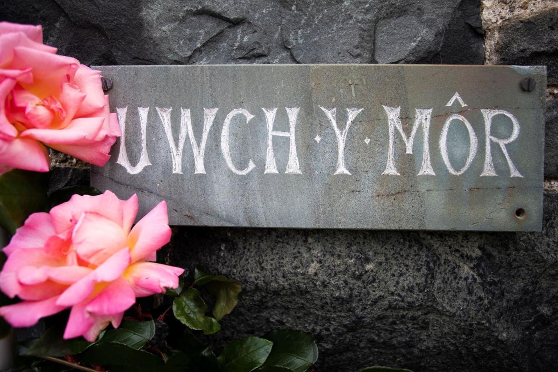 Holiday home Uwch-y-mor *