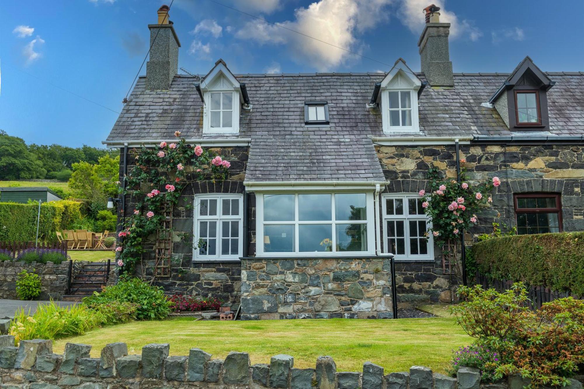 Uwch-y-mor Holiday home Llanfairfechan